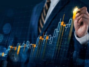 ТОП-12 лидеров роста в 2025 году: стоит ли их покупать в 2026 году?